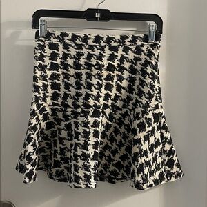 New Tags Parker Mckenna size 2 Nlack Ivory Houndstooth size zip Mini Skirt $253